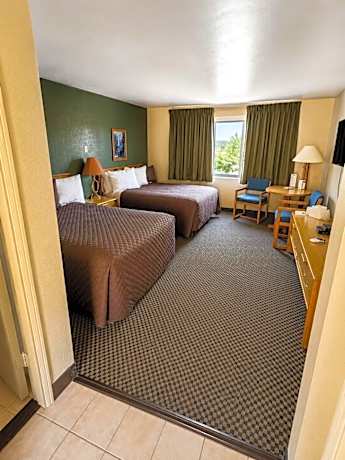 Double Room with Two Double Beds - Smoking