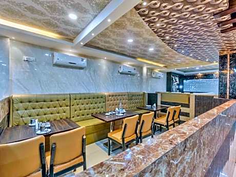 Super Hotel Ankitha Grand