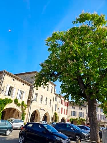 La Cour Saint Louis