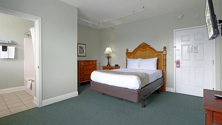 Crystal Bay Historic Hotel