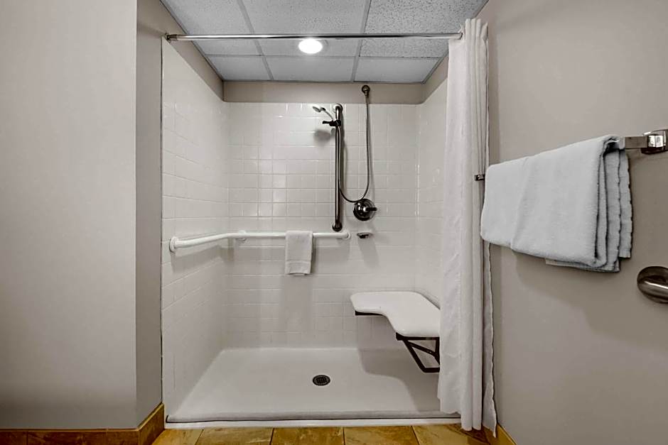 Wyndham Bloomington - Mall of America