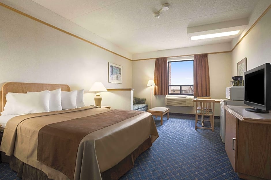 Travelodge by Wyndham Chatham