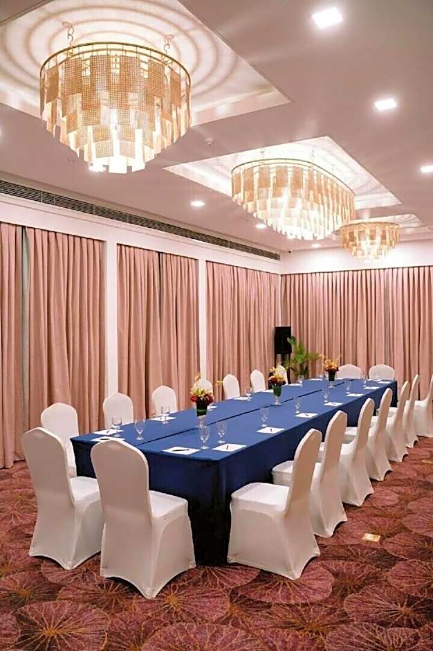 Goldberry Suites and Hotel Cebu