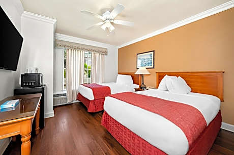 2 Double Beds Non Smoking