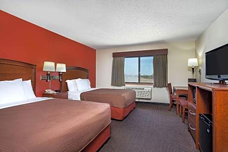 Queen Room with Two Queen Beds - Pet Friendly/Non-Smoking