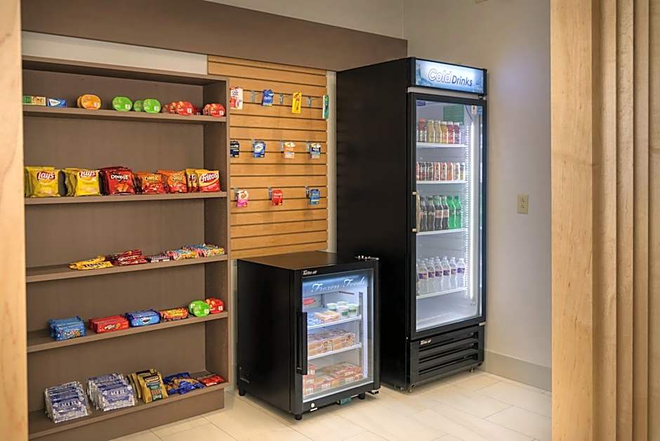 Holiday Inn Express Lawrence By IHG