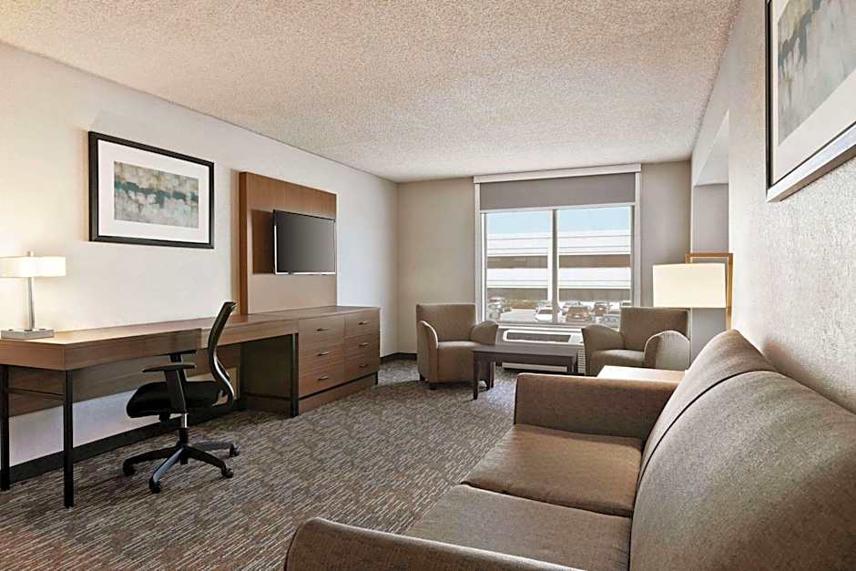 Wingate by Wyndham Cincinnati/Blue Ash