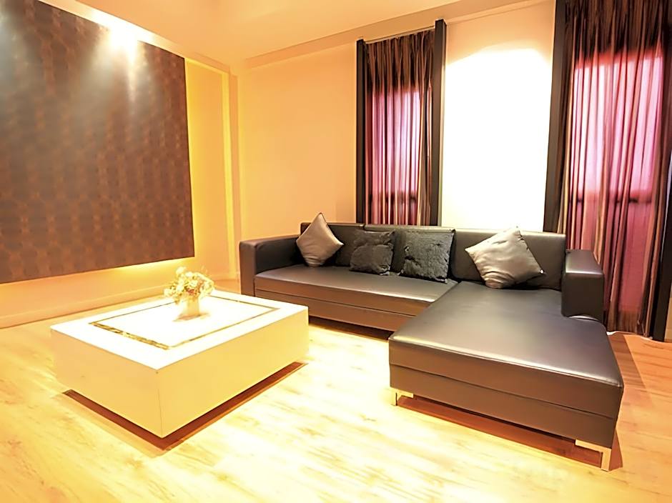 Siam Swana Hotel