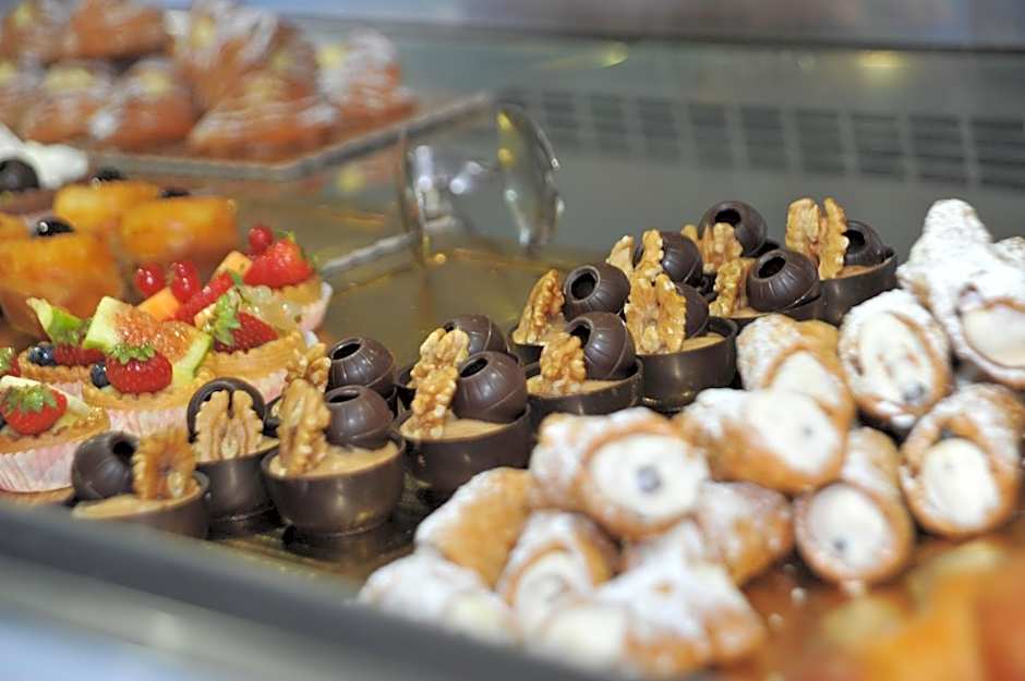 Michelangelo Home B&B