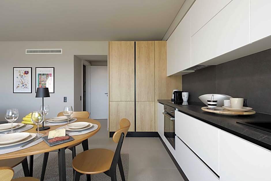 Sunshine Suite by Athens Riviera Suites