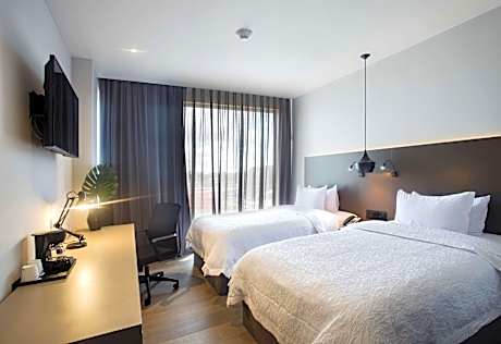 Twin Room - Non-Smoking