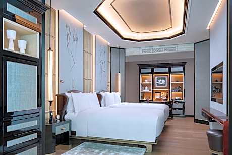 Club Deluxe Twin Mountain View