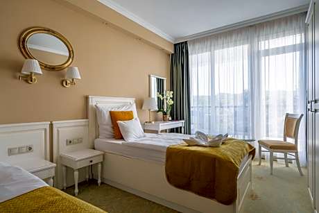 Twin Room with Balcony