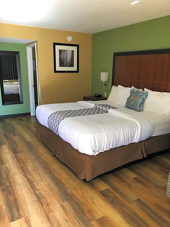Knights Inn Motel