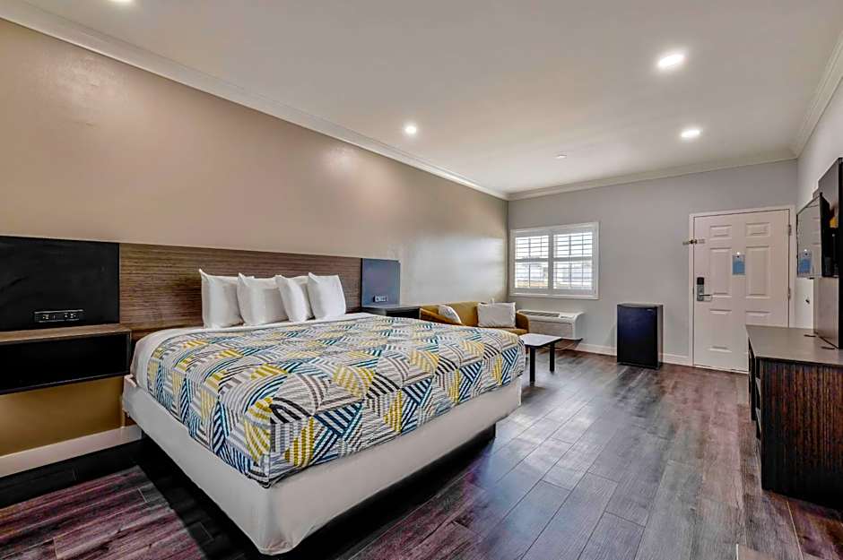 Motel 6 South Gate CA