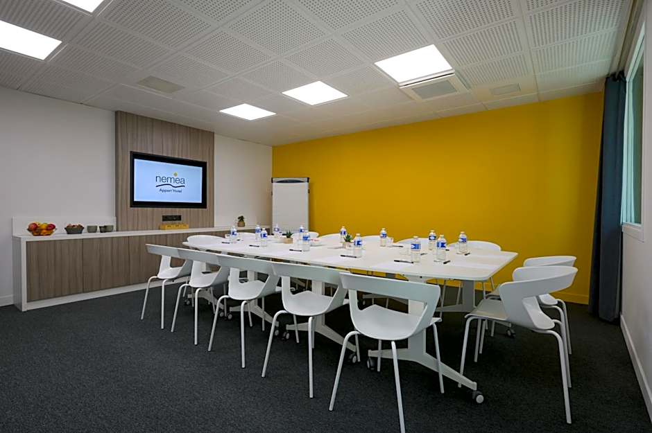 Néméa Appart Hotel Résidence So Cloud