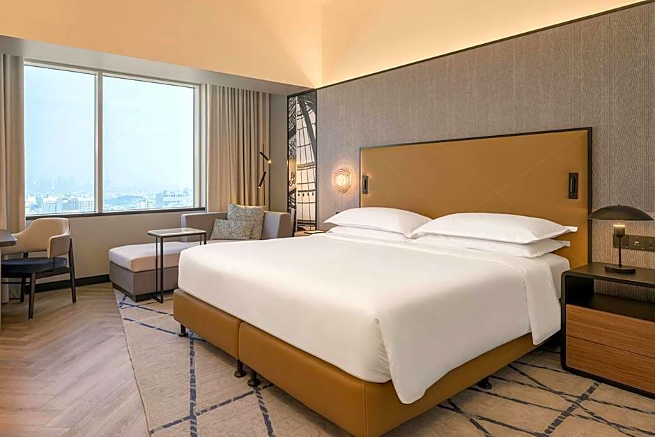 Photo 1 of 3 of Superior 1 King Bed, City View