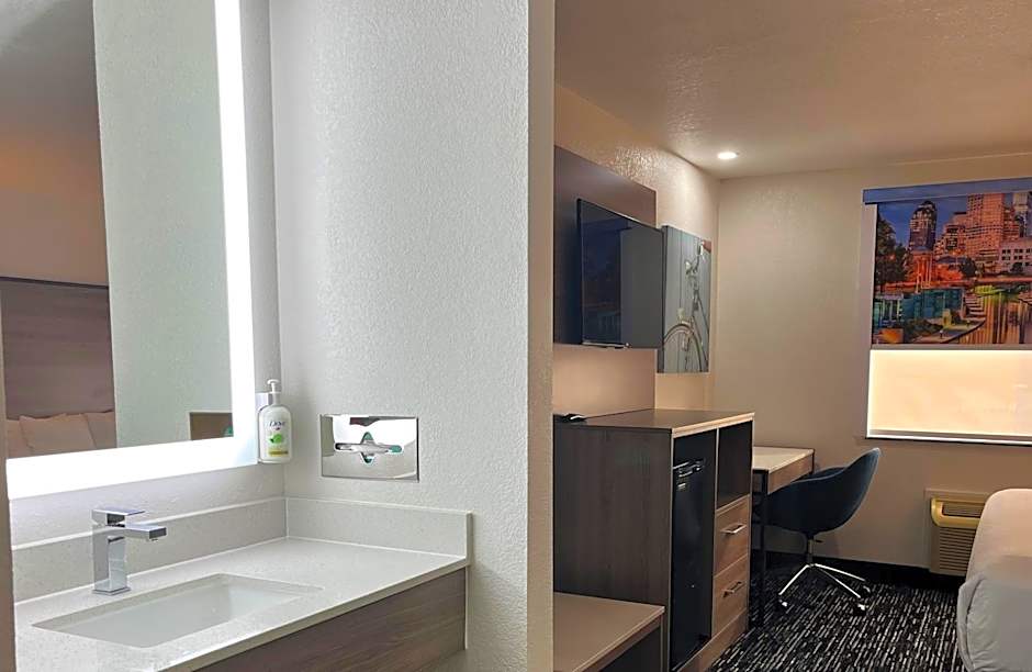 Baymont by Wyndham Indianapolis Northeast