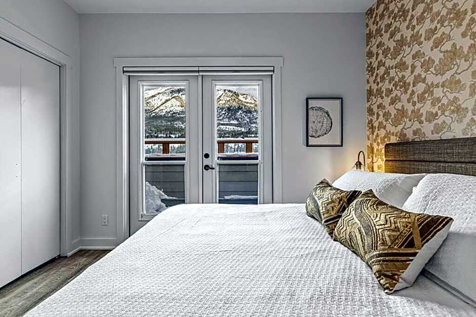 Mountain Vista Escape Downtown