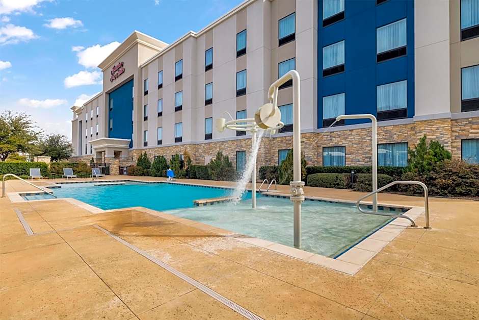 Hampton Inn & Suites Dallas/Plano-East