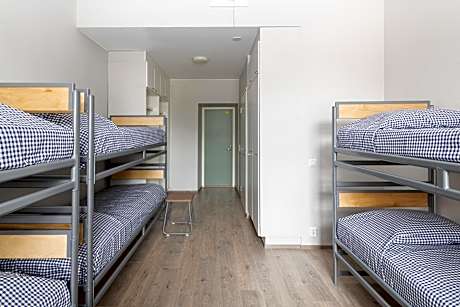6-Bed Mixed Dormitory Room
