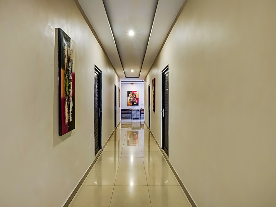  90986 Hotel Srikandi Adisucipto