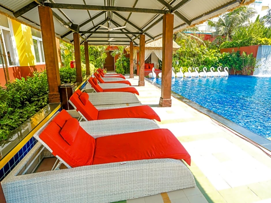 Mayfair Waves Resort