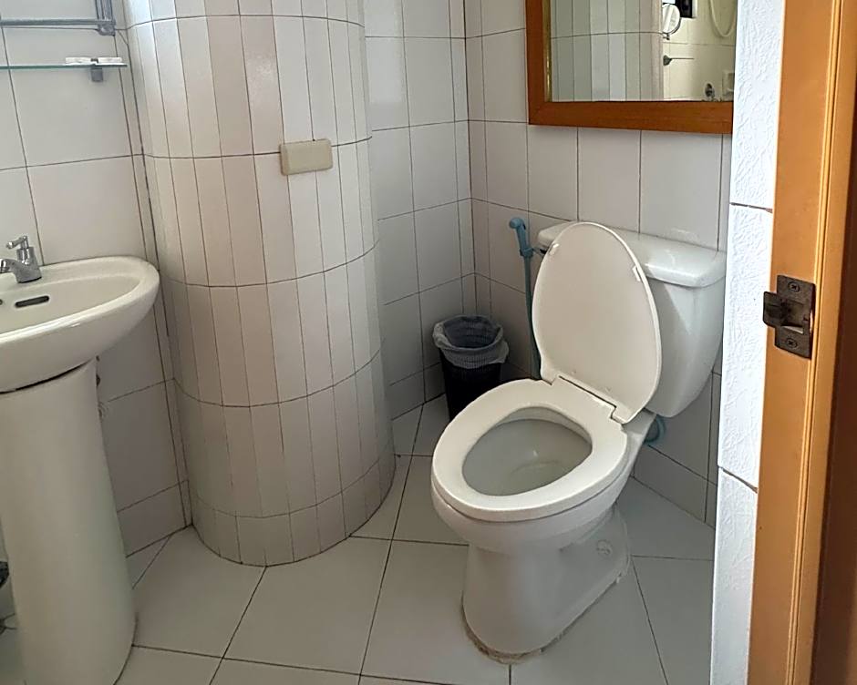 [ACTIVE] Fuente Oro Business Suites