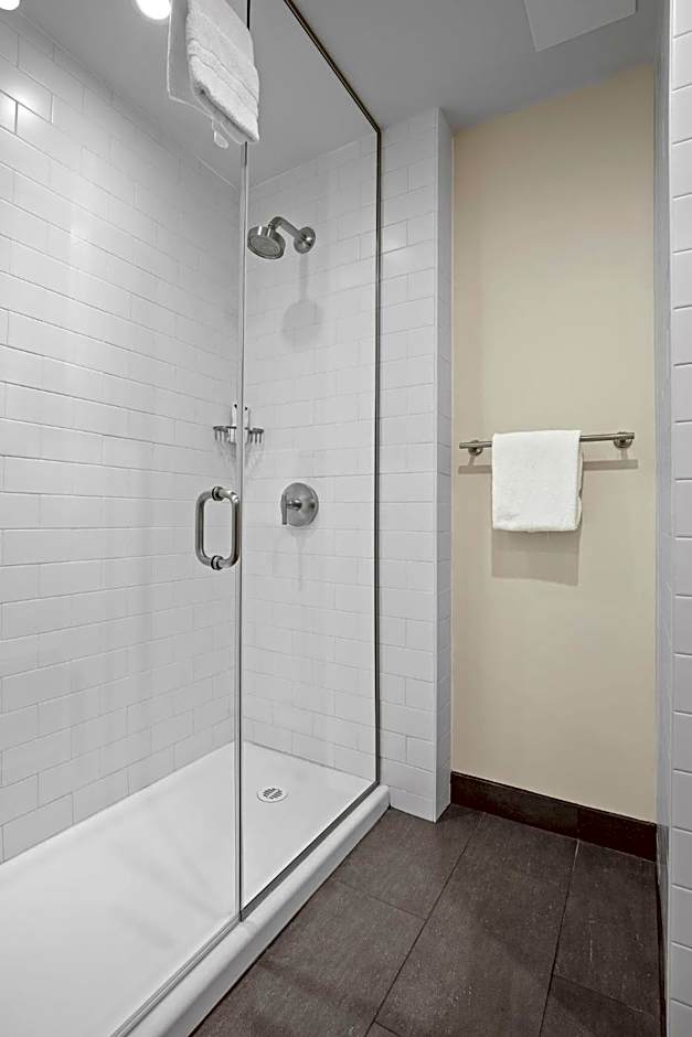 Mountain View Inn & Suites