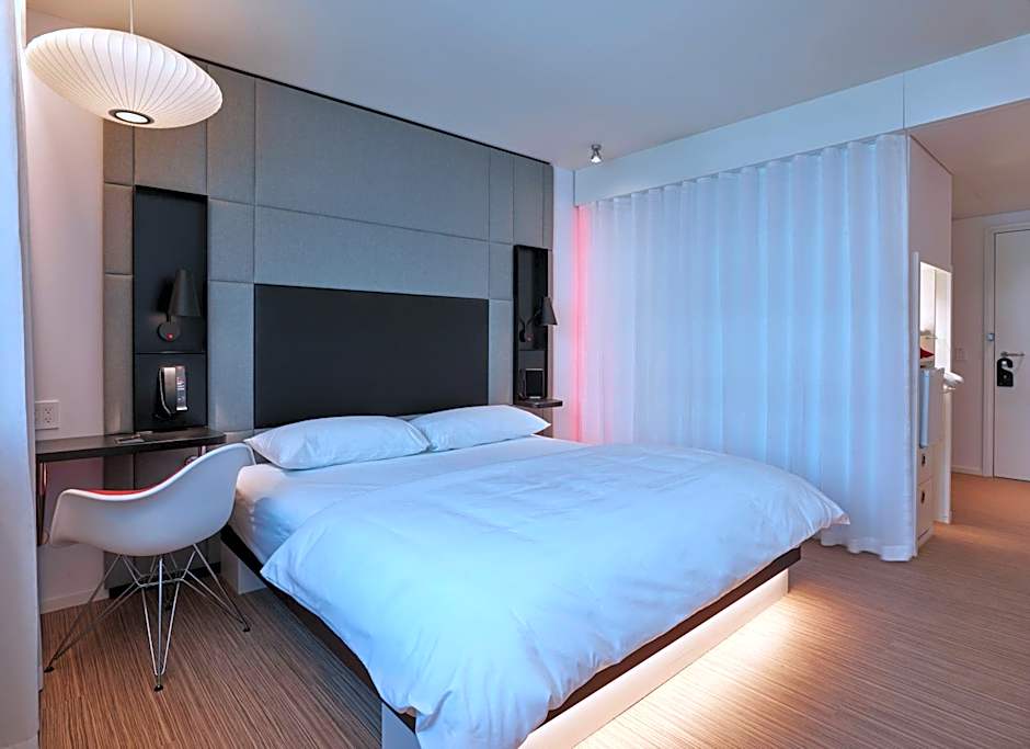 citizenM Seattle South Lake Union