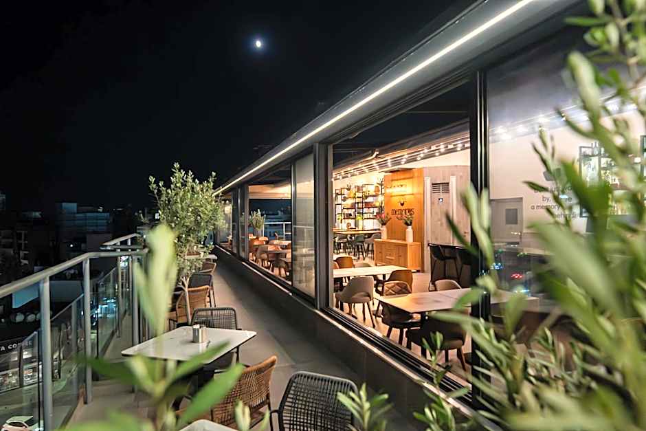 Rise Hotel