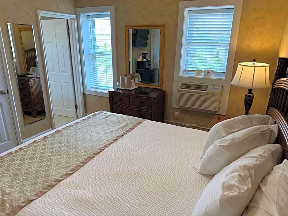 Island House Historic Vacation Rentals
