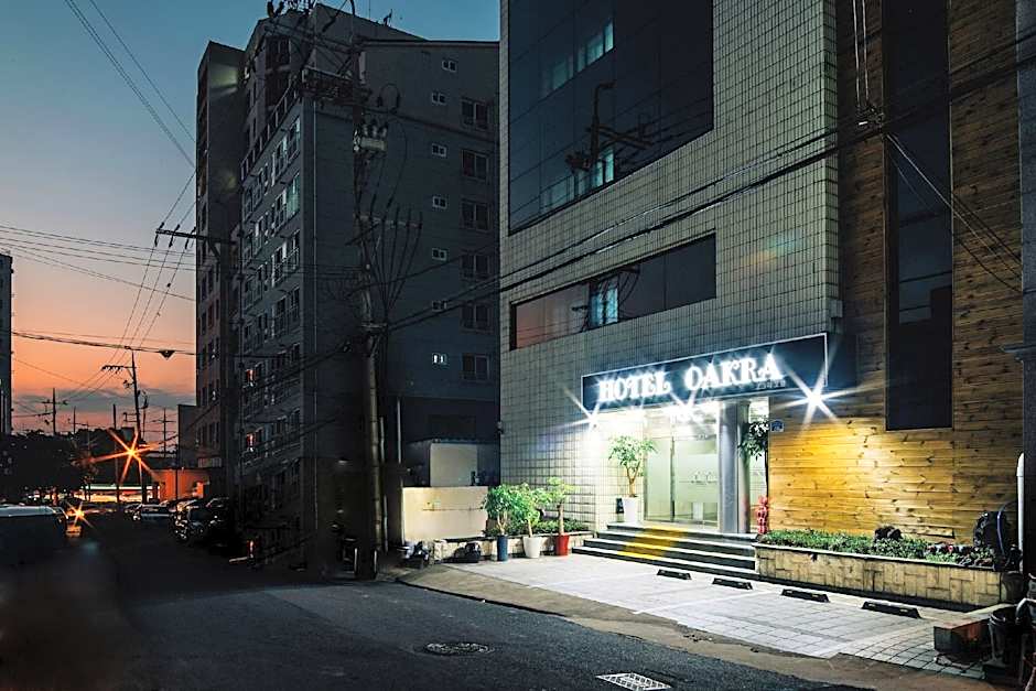The Oakra Hotel