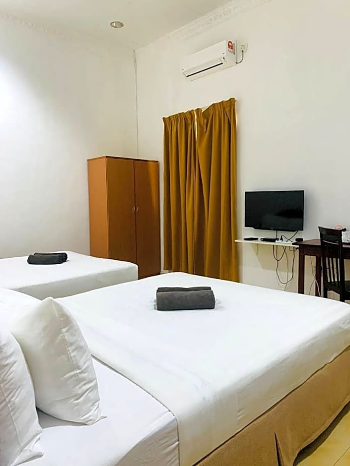 ANGGERIK IMPIAN HOTEL -Best for Travellers at Kuala Berang