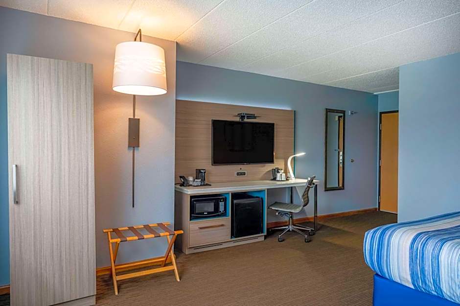 AmericInn by Wyndham Eau Claire