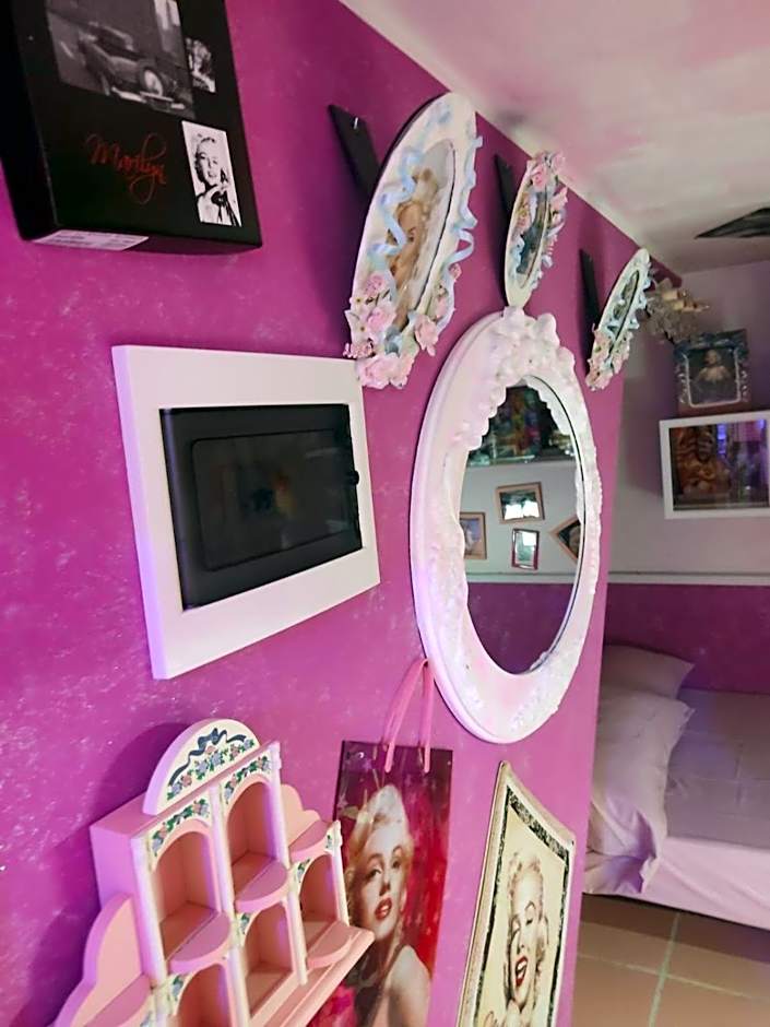 A Room for a Few Hours or a Few Days