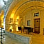 Risus Cave Hotel