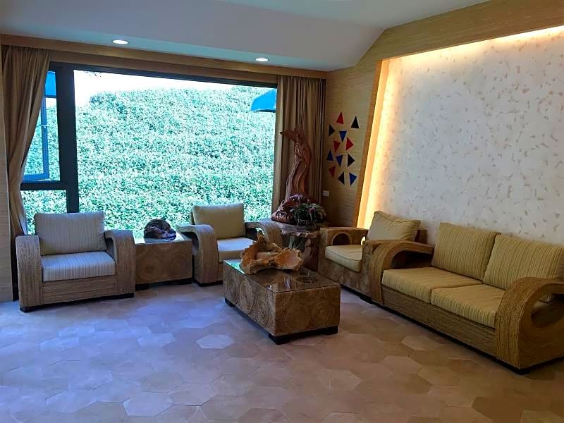 Applause In The Mountain