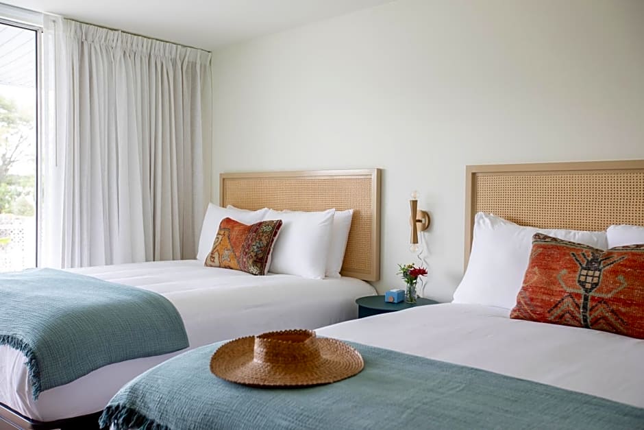The Starlight Motor Inn