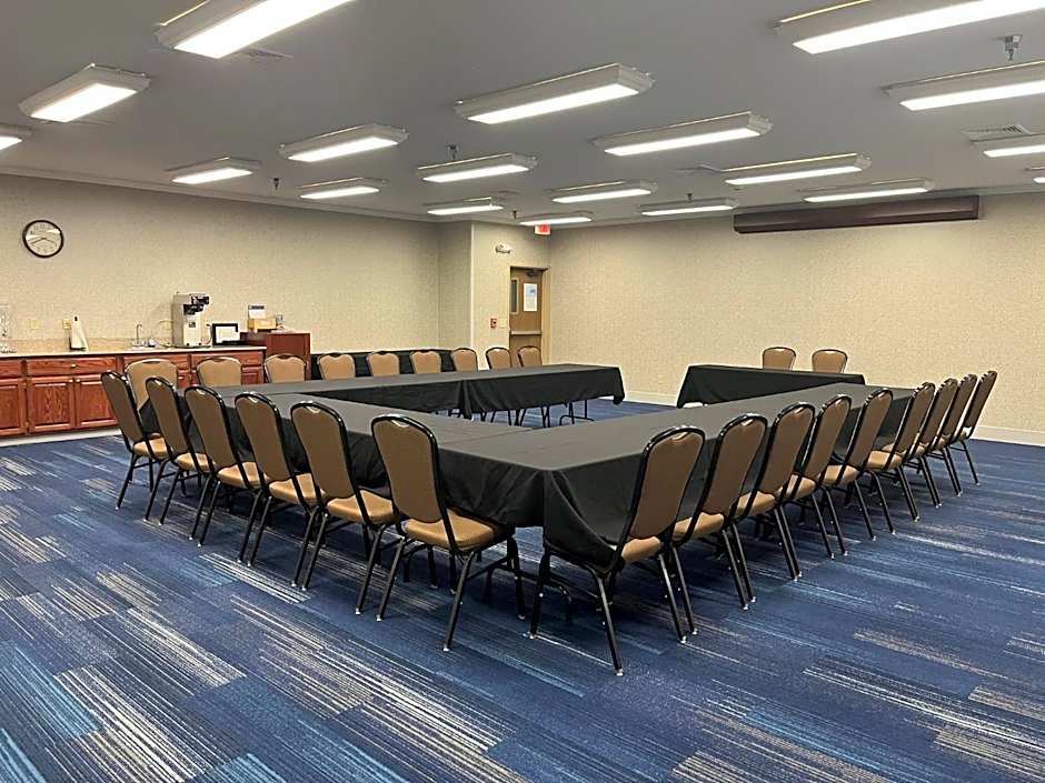 Holiday Inn Express Hotel & Suites Sioux Falls At Empire Mall By IHG