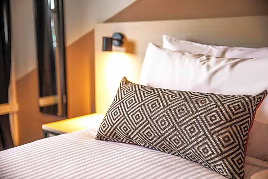 Nightcap at Manhattan Hotel