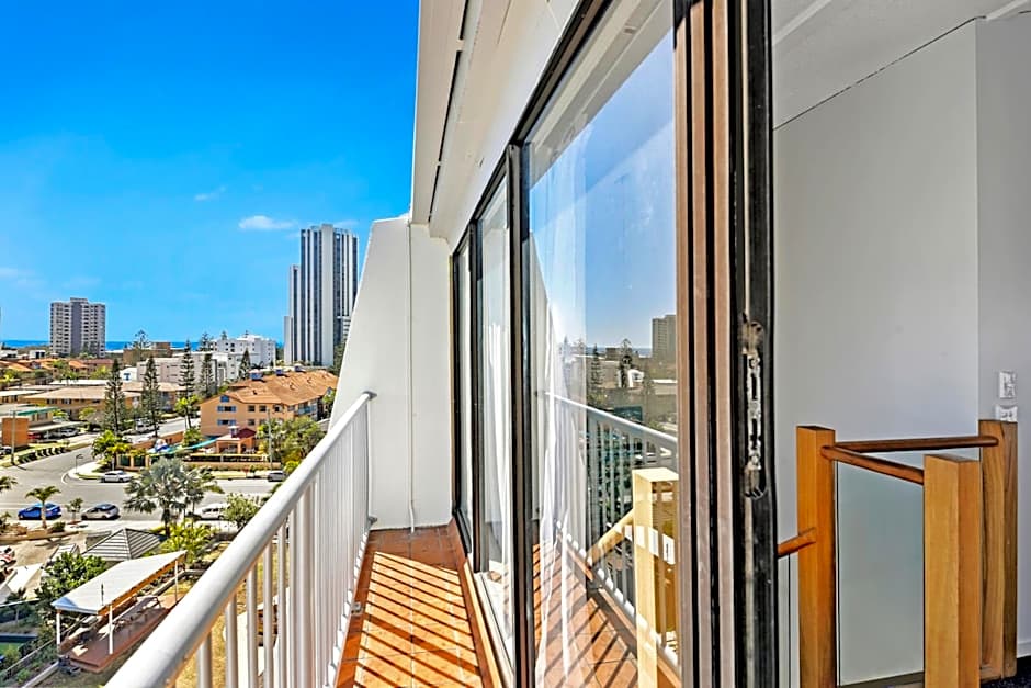 Broadbeach Travel Inn Apartments