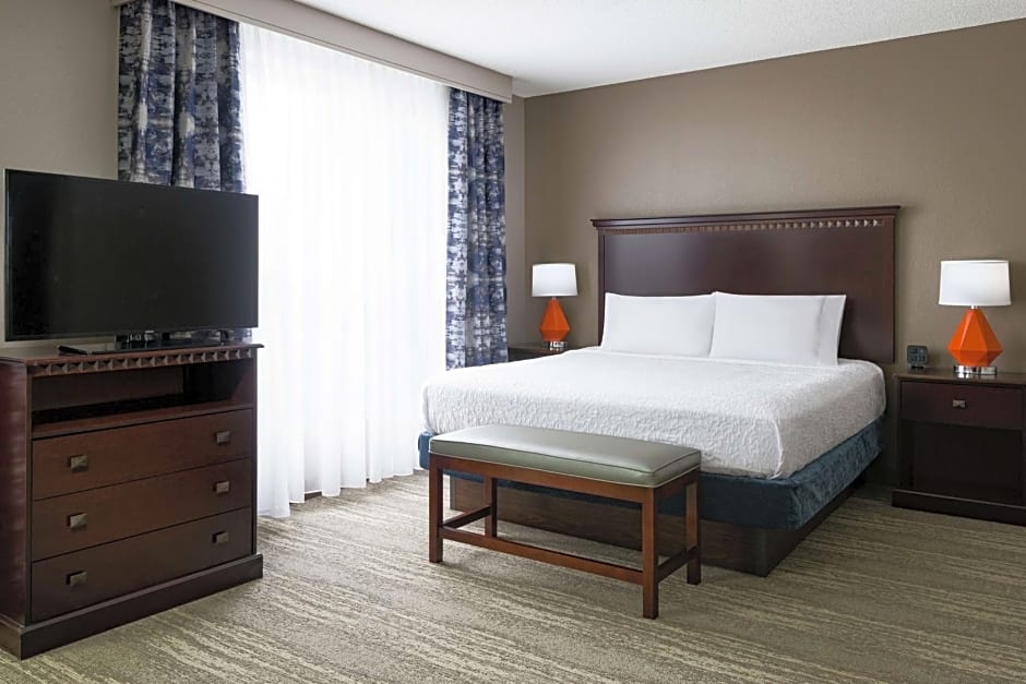 Hampton Inn By Hilton & Suites National Harbor/Alexandria Area