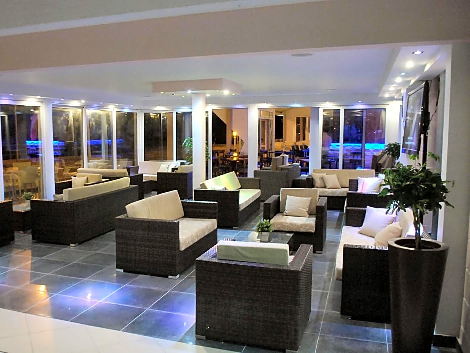 Flamingo Beach Hotel