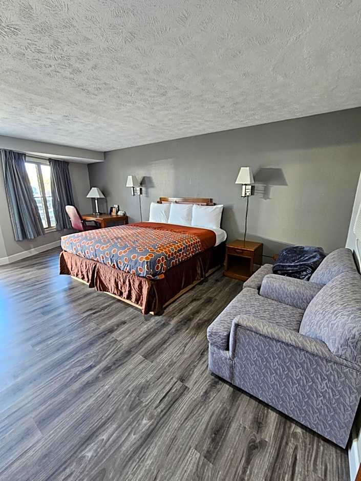 Royal Inn Motel