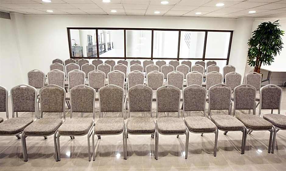 Regency Miami Airport by Sonesta