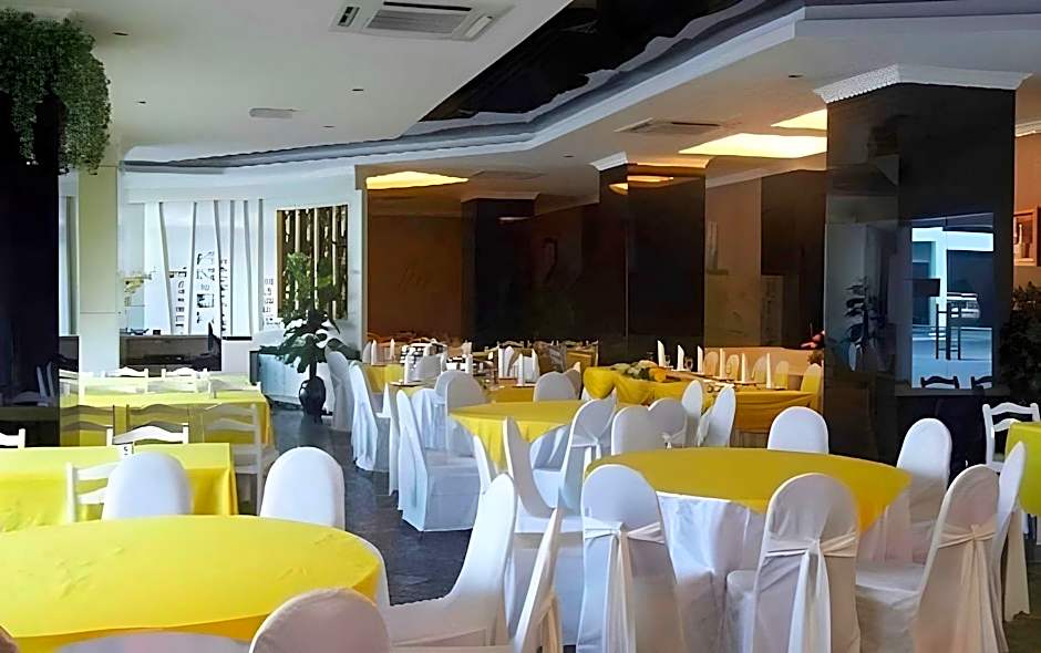 D Eastern Hotel