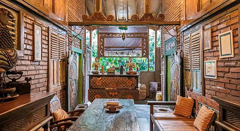 TwoSpaces Living at Bunga Desa, Jimbaran