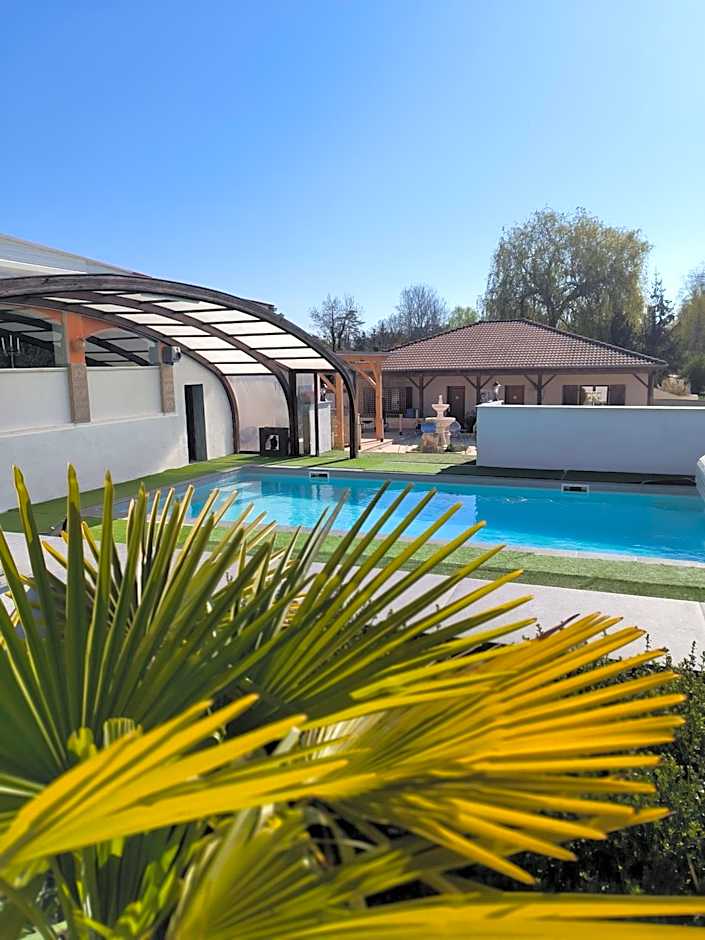 Logis Hôtel -Spa-Restaurant Le Saint Antoine