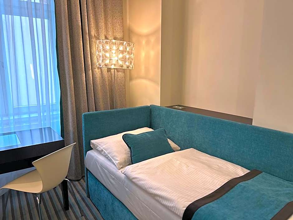 Red & Blue Design Hotel Prague